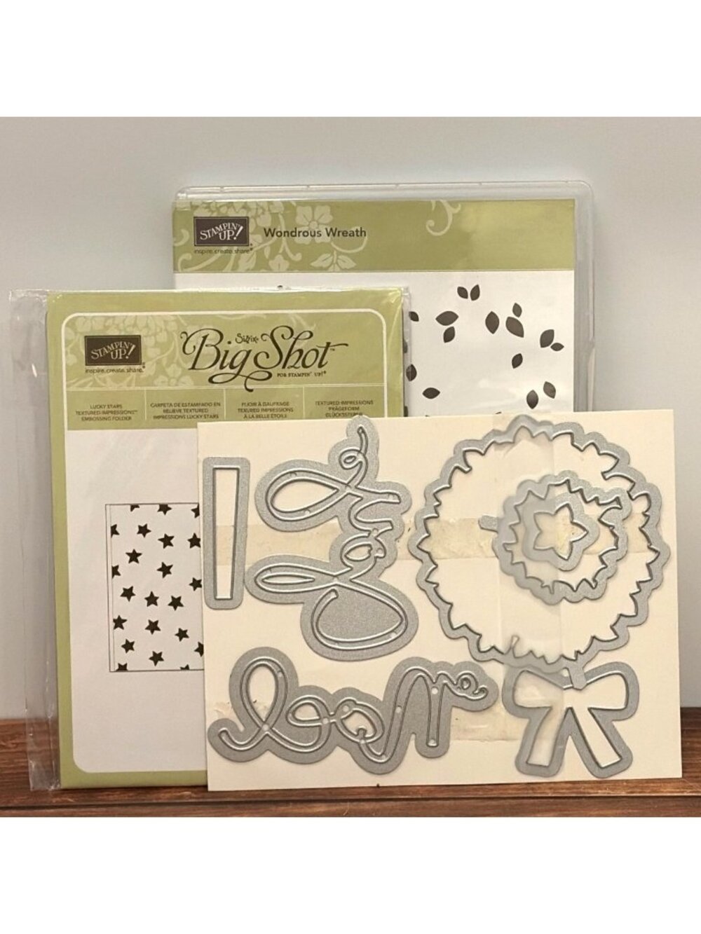 STAMPIN UP 135047 WONDROUS WREATH STAMP SET, 135851 FRAMELITS, & 135817 EMBOSSIN